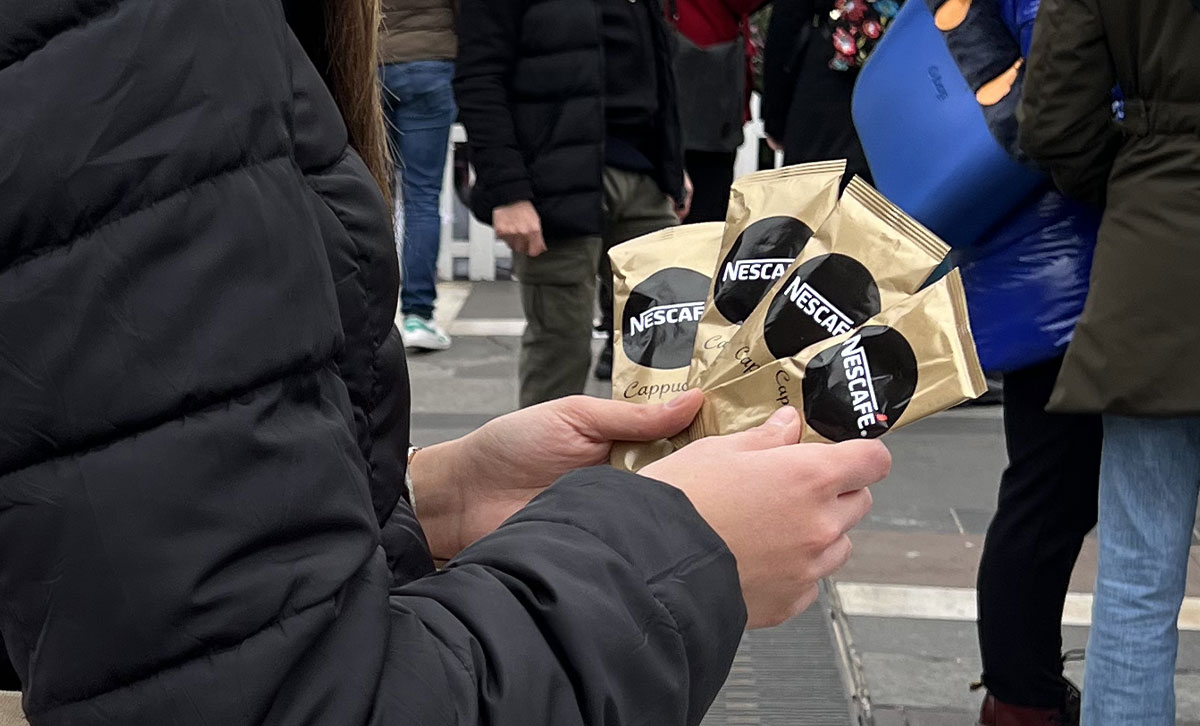 nescafé_cappuccino_promozione_attivita_distribuzione_hostess